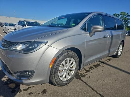 2019 Chrysler Pacifica Touring Plus