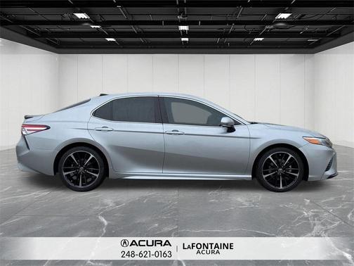 2020 Toyota Camry XSE