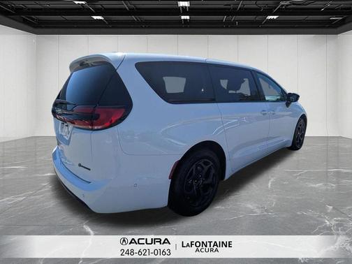 Bright White Clearcoat 2024 Chrysler Pacifica Hybrid S Appearance Pkg