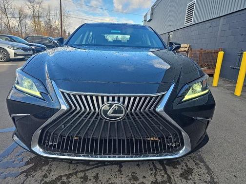 2019 Lexus ES 350 Base