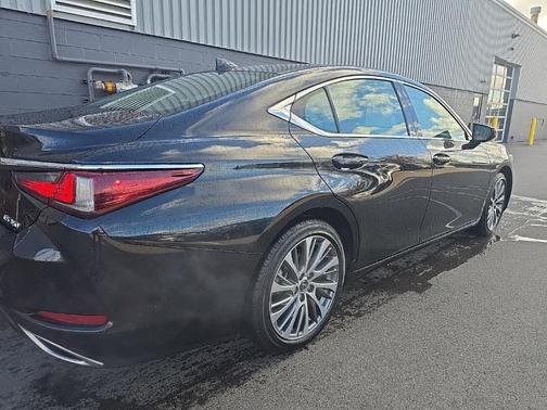 2019 Lexus ES 350 Base