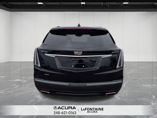 Stellar Black Metallic 2020 Cadillac XT5 Sport