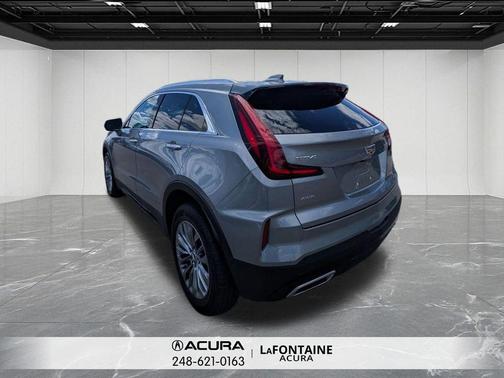 Argent Silver Metallic 2025 Cadillac XT4 Premium Luxury