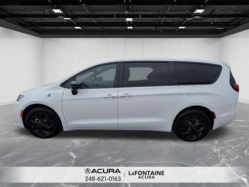 Bright White Clearcoat 2024 Chrysler Pacifica Hybrid S Appearance Pkg