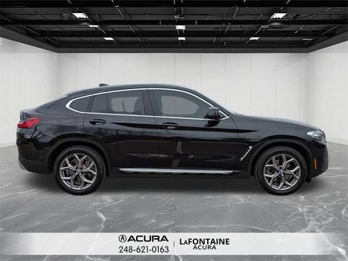2023 BMW X4 xDrive30i