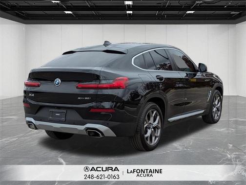 2023 BMW X4 xDrive30i