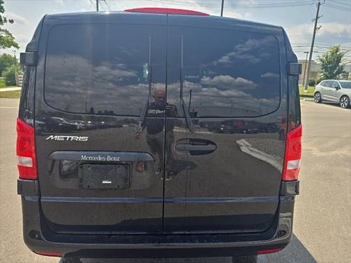 2018 Mercedes-Benz Metris Base