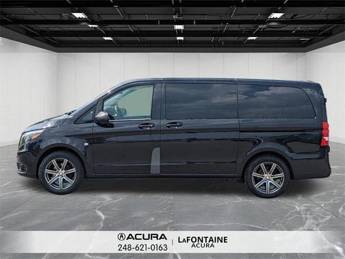 2018 Mercedes-Benz Metris Base