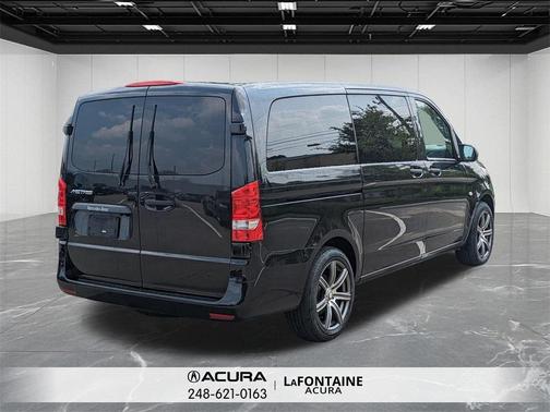 2018 Mercedes-Benz Metris Base