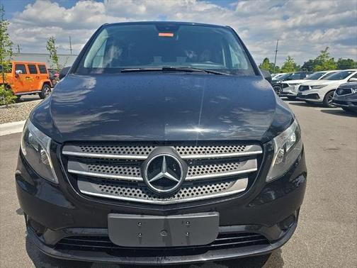 2018 Mercedes-Benz Metris Base