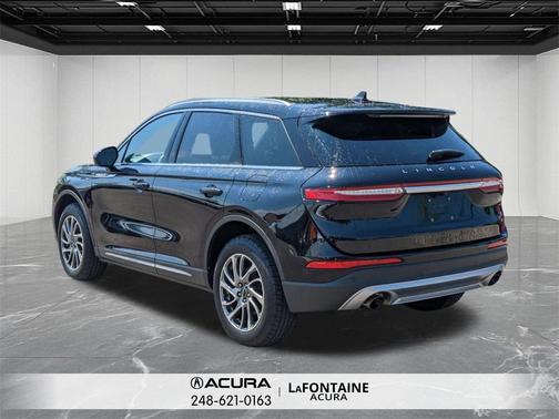 2022 Lincoln Corsair Standard
