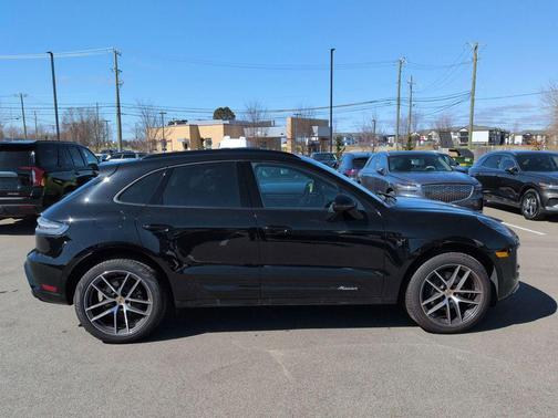 Jet Black Metallic 2025 Porsche Macan Macan T