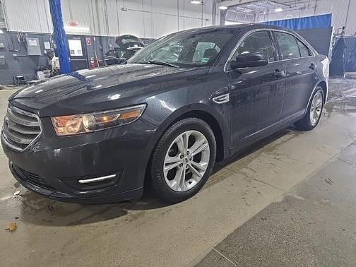2017 Ford Taurus SEL