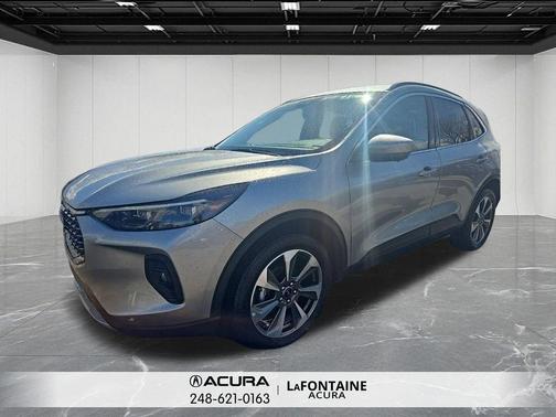 Iconic Silver Metallic 2024 Ford Escape Platinum