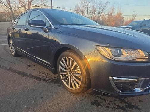 2017 Lincoln MKZ Premiere