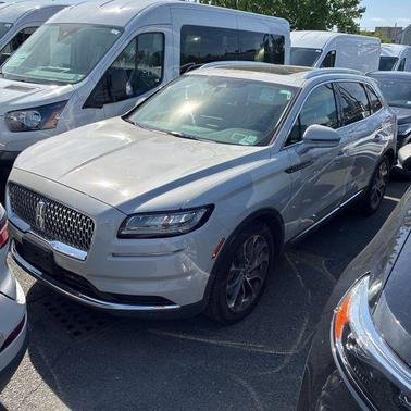 Ceramic Pearl Metallic Tinted Clearcoat 2023 Lincoln Nautilus Reserve