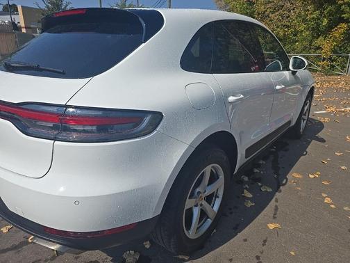 2020 Porsche Macan Base