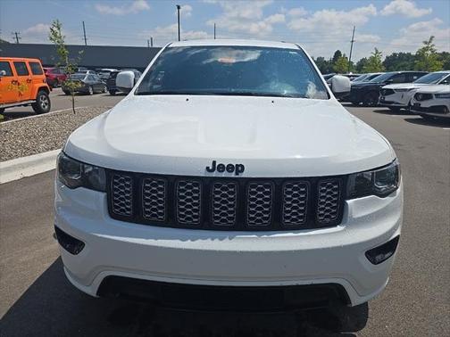2021 Jeep Grand Cherokee Laredo