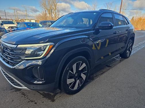 2024 Volkswagen Atlas Cross Sport 2.0T SE w/Technology 4MOTION