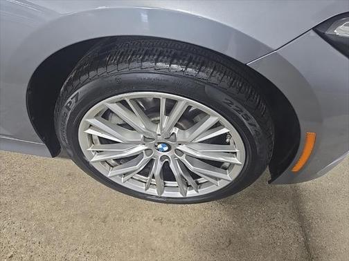 2024 BMW 330 i xDrive