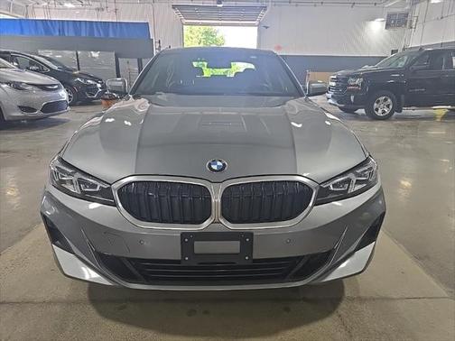2024 BMW 330 i xDrive