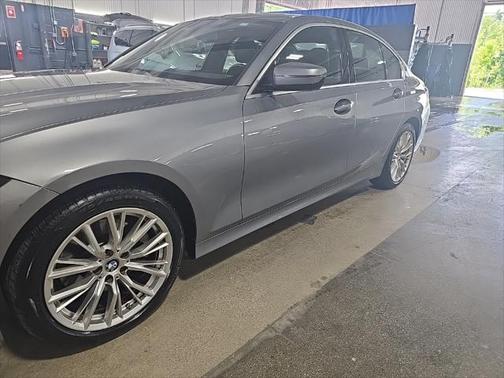 2024 BMW 330 i xDrive