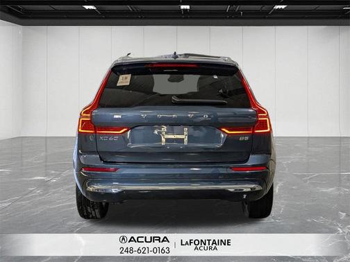 2023 Volvo XC60 B5 Plus Bright Theme