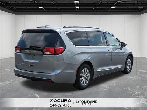 2019 Chrysler Pacifica Touring L