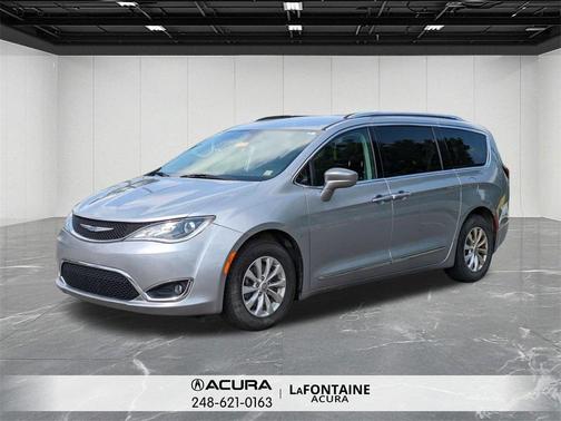 2019 Chrysler Pacifica Touring L