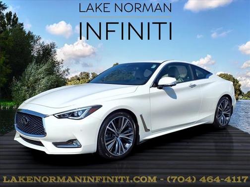 2022 INFINITI Q60 LUXE