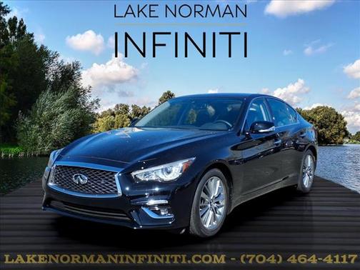 2023 INFINITI Q50 LUXE