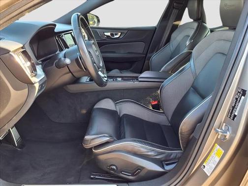 2019 Volvo S60 T6 R-Design