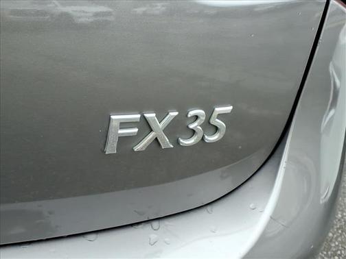 2011 INFINITI FX35 Base