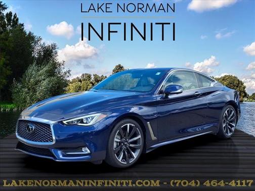 2022 INFINITI Q60 LUXE