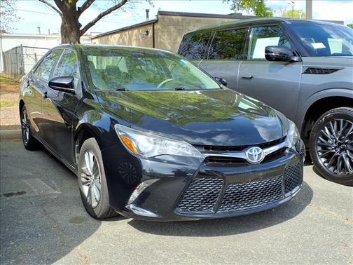 Midnight Black Metallic 2016 Toyota Camry