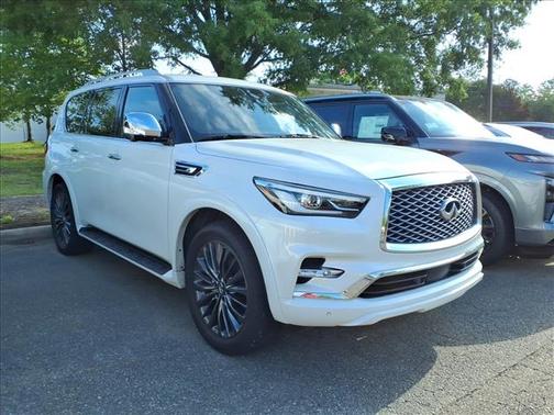 Moonstone White 2023 INFINITI QX80 SENSORY