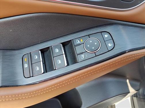 Pearl 2025 Nissan Rogue Platinum