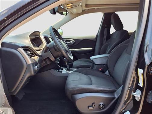 2016 Jeep Cherokee Altitude