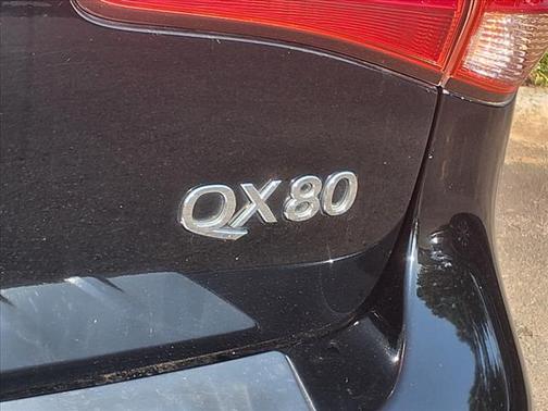 2015 INFINITI QX80 Base