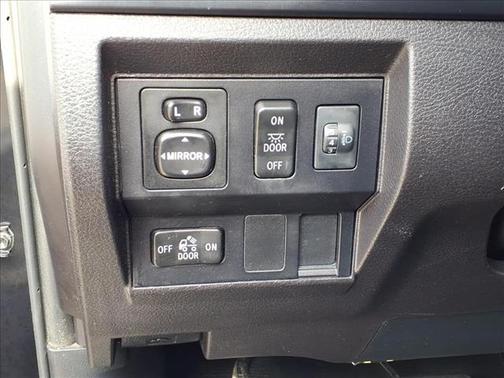 2016 Toyota Tundra SR