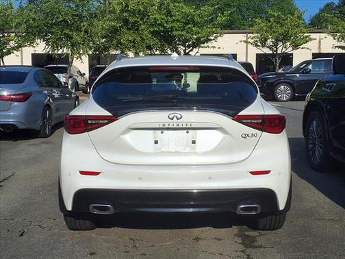 2019 INFINITI QX30 Luxe