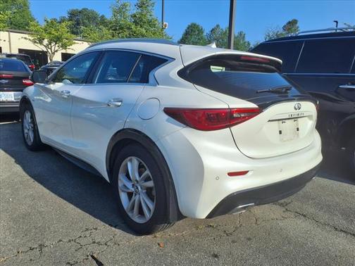 2019 INFINITI QX30 Luxe
