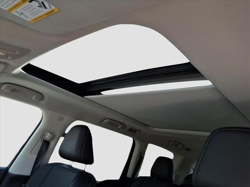 Radiant White 2026 INFINITI QX80 PURE