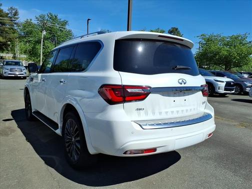 Aspen White 2024 INFINITI QX80 SENSORY