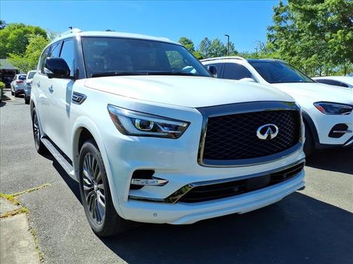 Aspen White 2024 INFINITI QX80 SENSORY