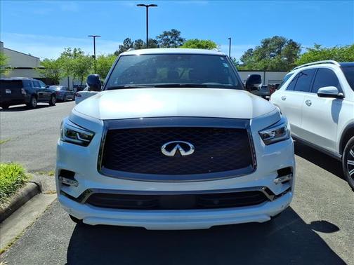 Aspen White 2024 INFINITI QX80 SENSORY