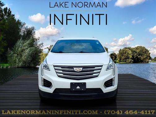 Crystal White Tri-Coat 2017 Cadillac XT5 Luxury