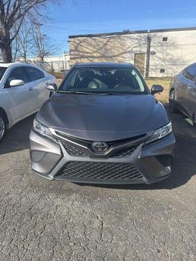 2019 Toyota Camry SE