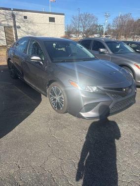 2019 Toyota Camry SE