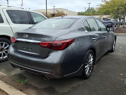 2023 INFINITI Q50 LUXE